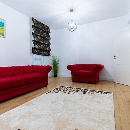 Lighthouse Central Apt With Unique Views Of The Fortress, Free Parking, 5 Min By Car From The Old Town Apartment บราชอฟ ภายนอก รูปภาพ