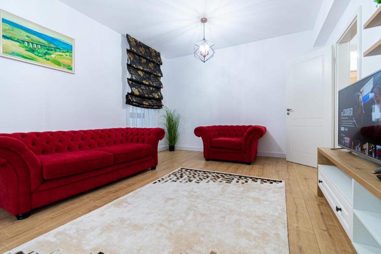 Lighthouse Central Apt With Unique Views Of The Fortress, Free Parking, 5 Min By Car From The Old Town Apartment บราชอฟ ภายนอก รูปภาพ